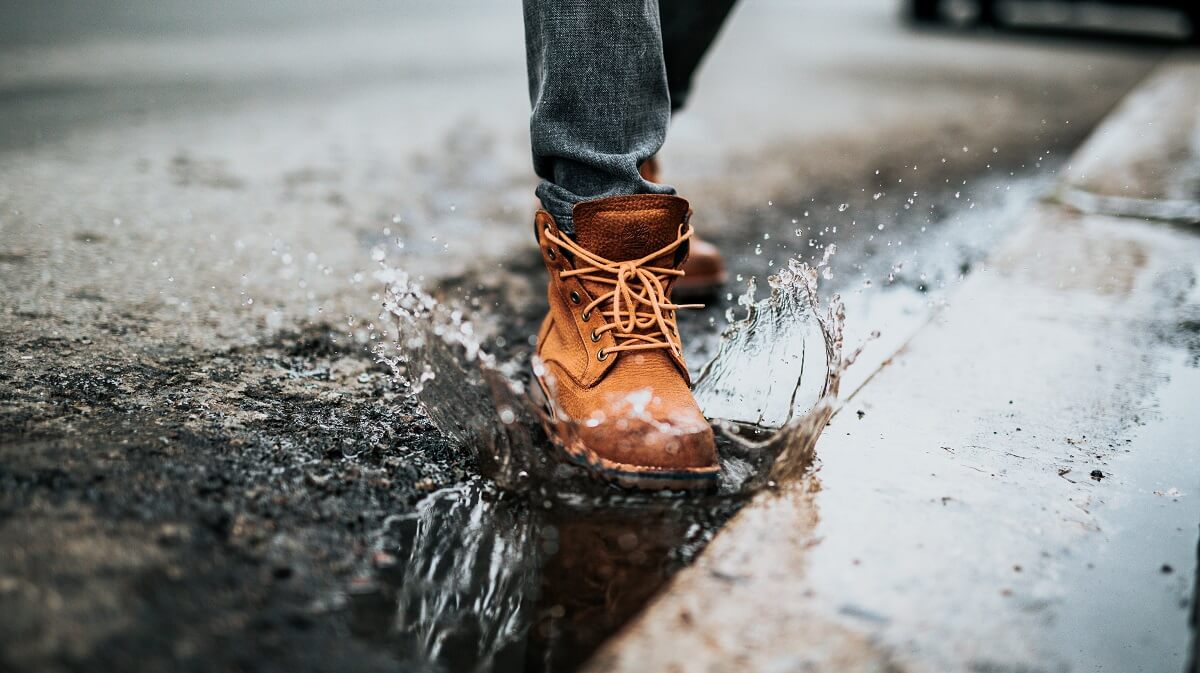 Can Leather Shoes Get Wet? - What to Do If Leather Shoes Get Wet